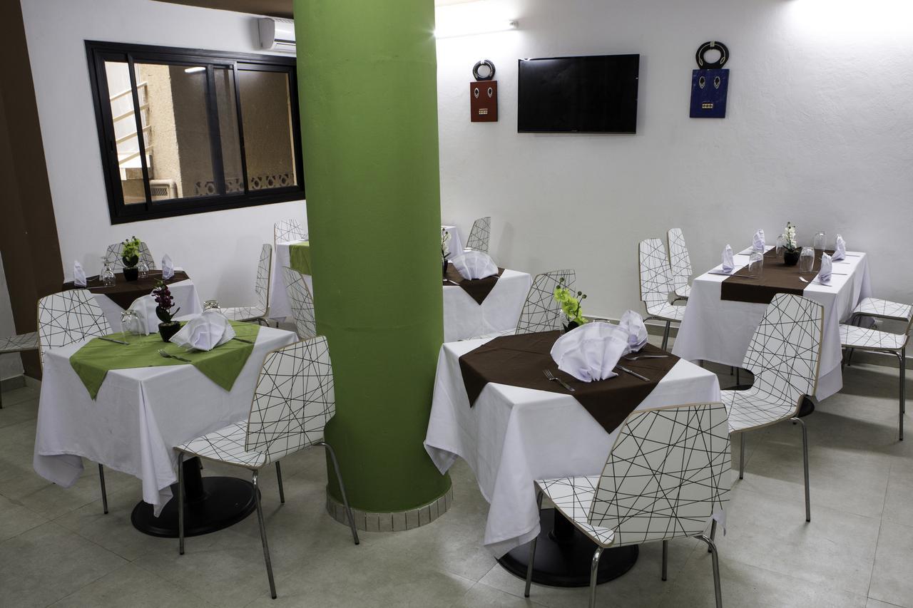 Wakola Hotel Fass Dakar Exterior foto